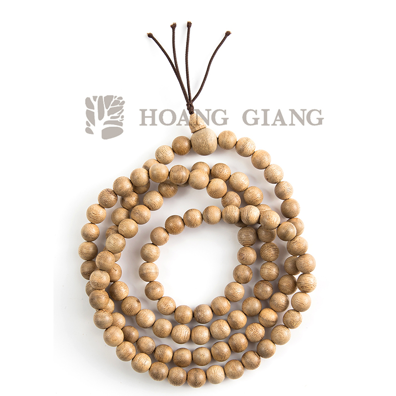 Finding and holding your lucky charm – Agarwood Bracelet