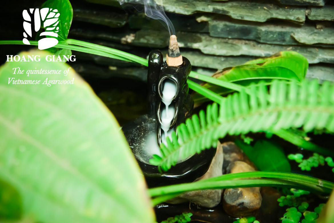 Flavor Of Spring – The Delicate, Passionate Spicy Sweet Of Agarwood Fragrance