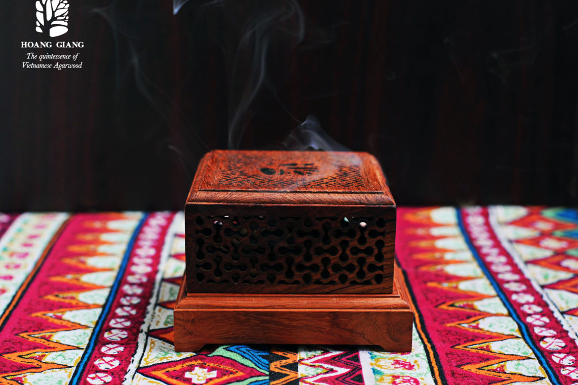 How to thoroughly relish Agarwood (Oud) scent with economical price?