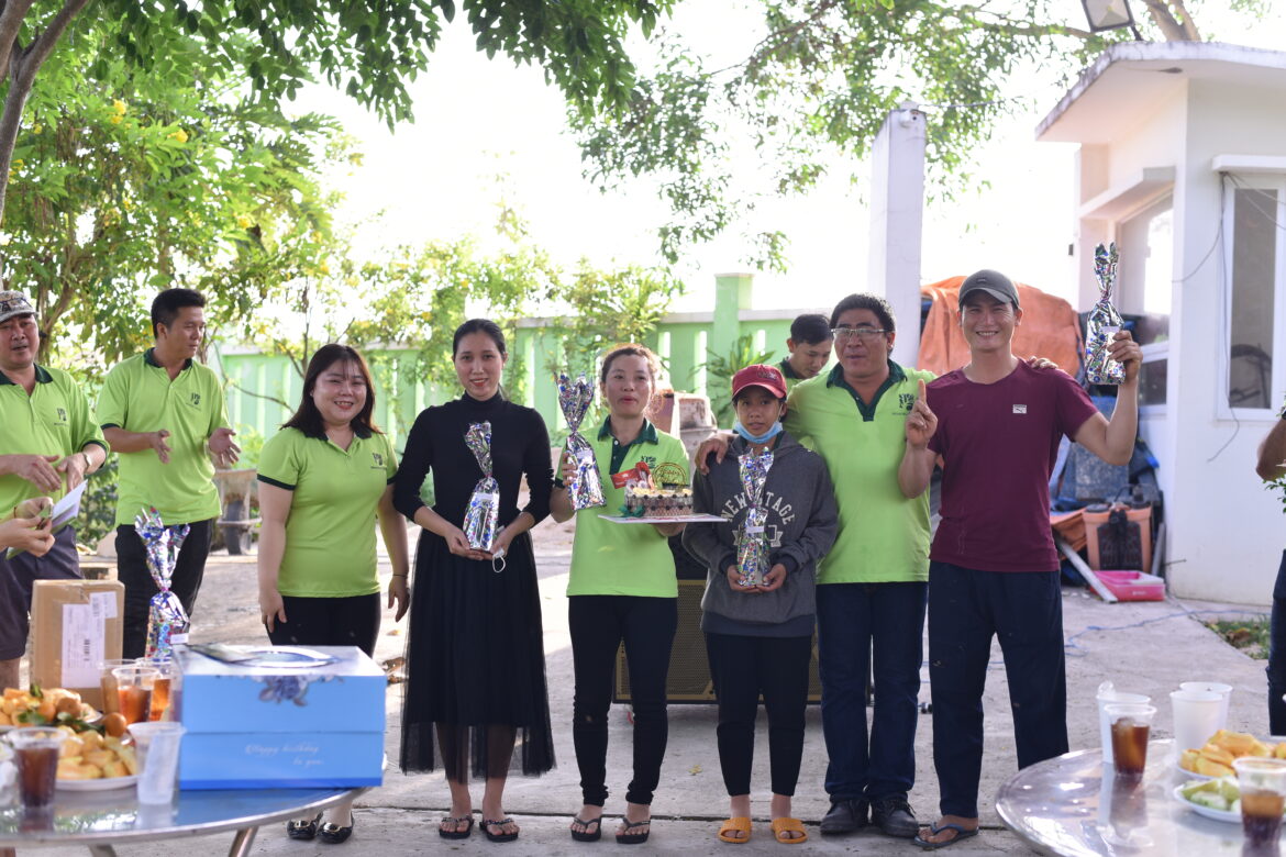 Child of April, let’s celebrate with Hoang Giang Agarwood!