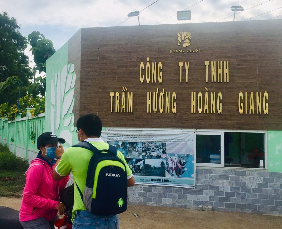 Activities to ensure epidemic prevention at Hoang Giang Agarwood everyday