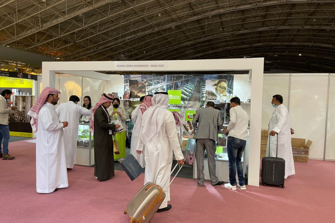 [DAY 1] Beautyworld KSA 2022 & HAGA Oud | Raise the scale up!