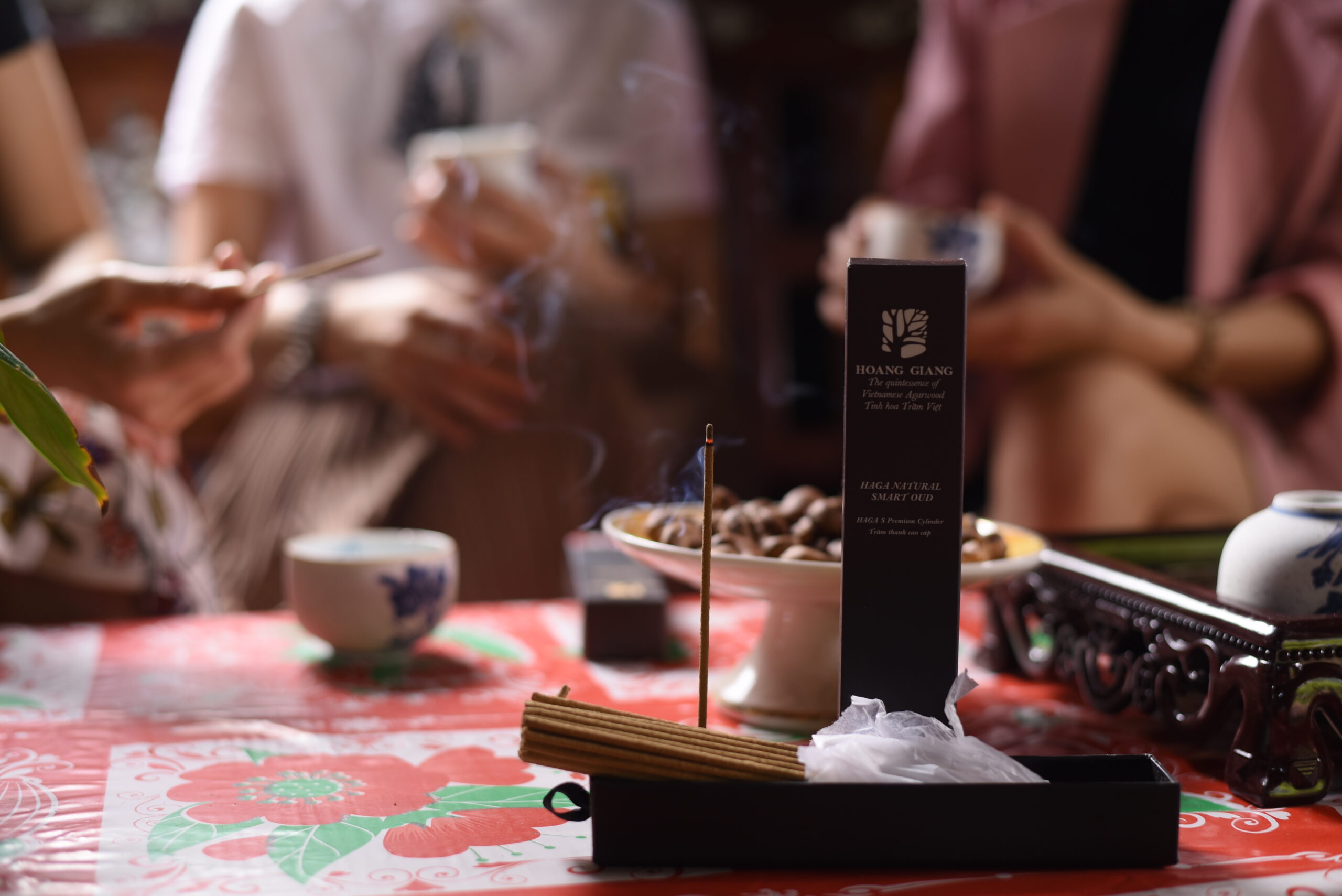 هاغا أعواد العود الذكي الطبيعي (صغيرة) – رائحة هادئة لروحكم المشغولة